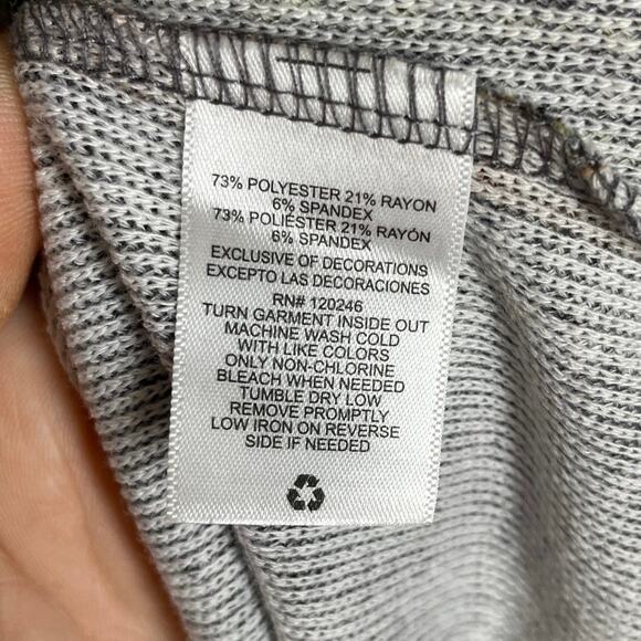 Wallflower, Size Large, Gray Chevron Lightweight Hoodie, V-Neck, Pullover, Soft - Picture 4 of 6